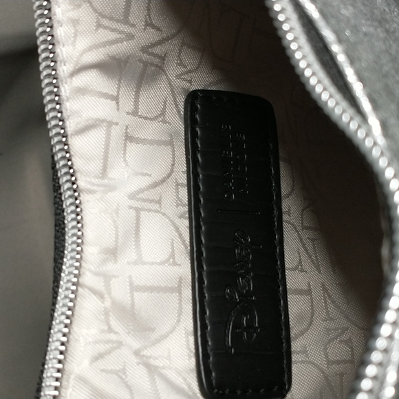 Disney - Danielle Nicole - Snow white reversible make-up bag - Picture 3 of 4